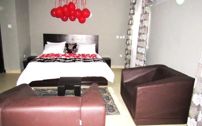 Honey Executive Room2
